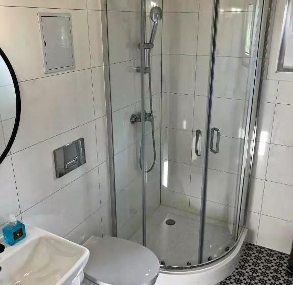 Majatalo Penzion Na Americe