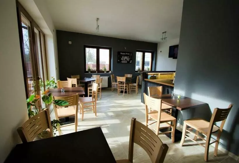 Majatalo Penzion Na Americe