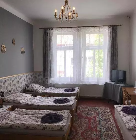 Majatalo Penzion Rajf