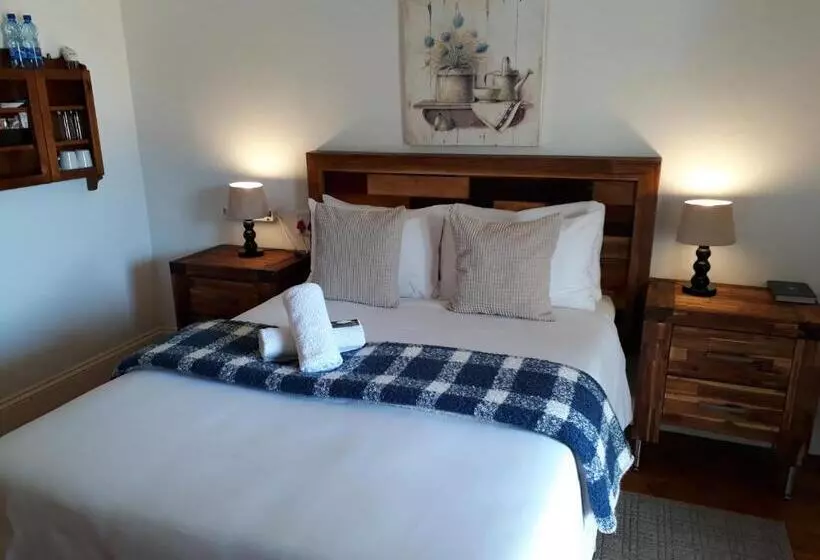 Majatalo Steytlerville Royal