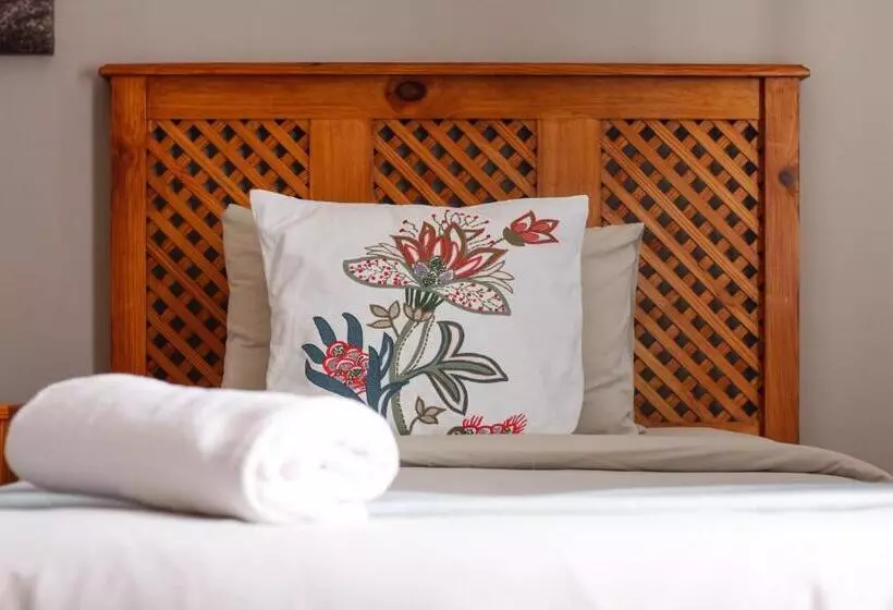 Majatalo Steytlerville Royal