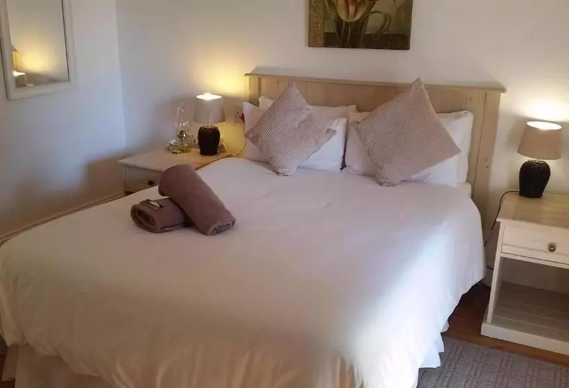 Majatalo Steytlerville Royal