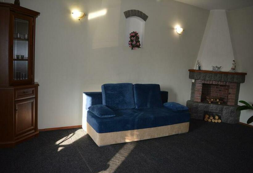 הוסטל Apart Hotel Parasolka