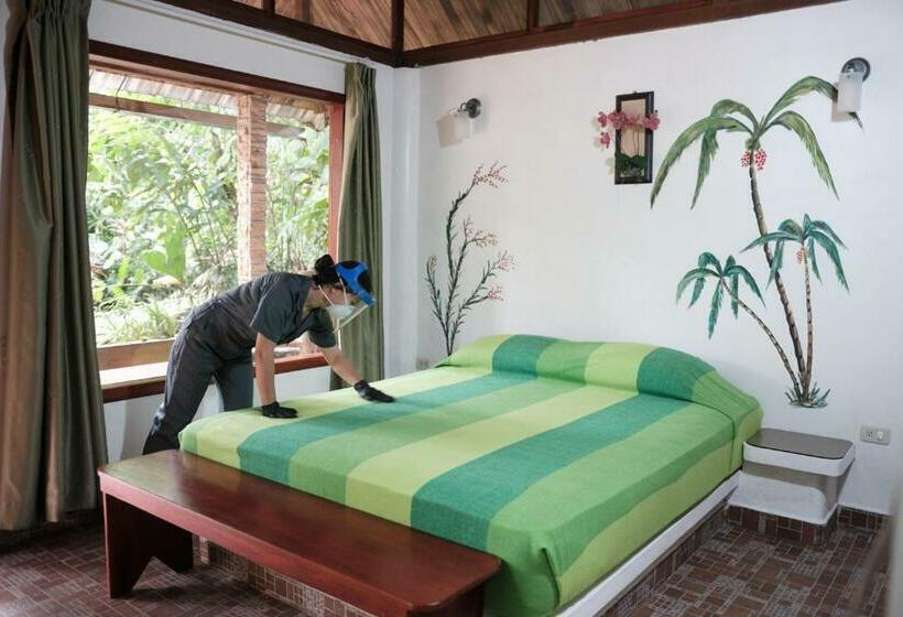 Hostel Hosteria El Paraiso De Las Orquideas