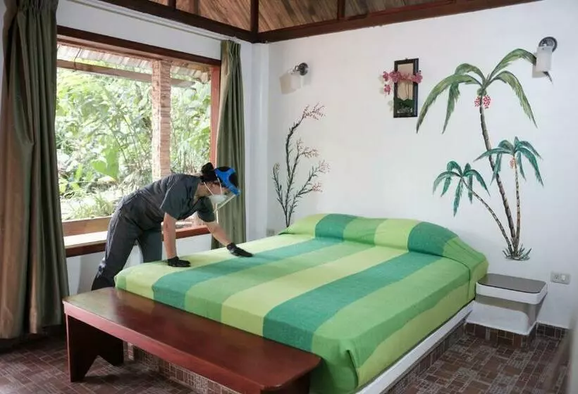 Retkeilymaja Hosteria El Paraiso De Las Orquideas