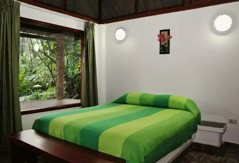 Retkeilymaja Hosteria El Paraiso De Las Orquideas