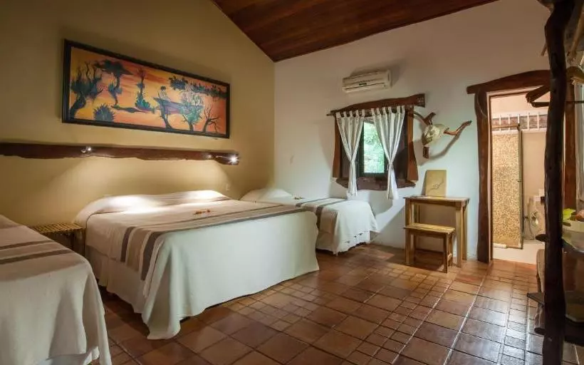 Retkeilymaja Pousada Araras Pantanal Eco Lodge