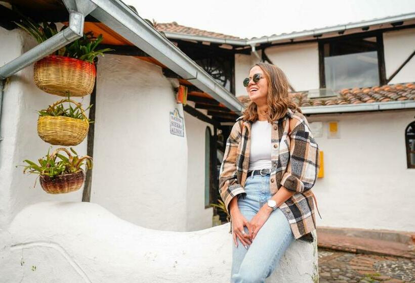 ユースホステル Sierra Alisos Hotel De Campo