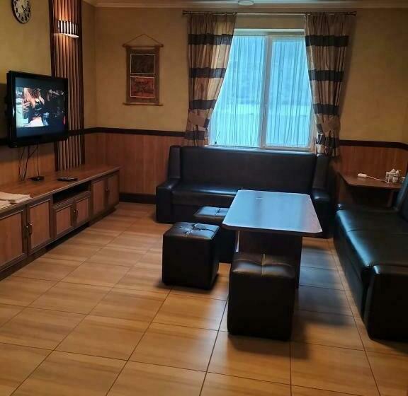 旅馆 Tartak Resort