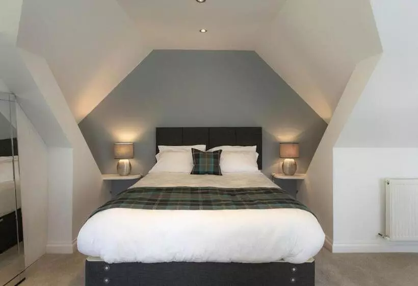 Aamiaismajoitus (B&B) Redwood House