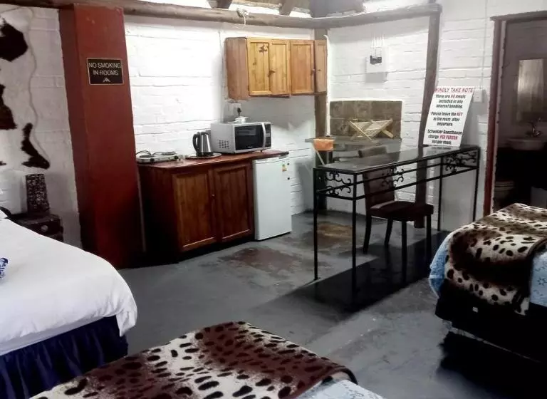 Aamiaismajoitus (B&B) Schweizer Guesthouse