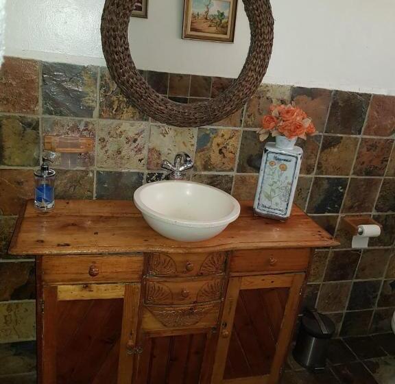 ベッドアンドブレックファースト Schweizer Guesthouse