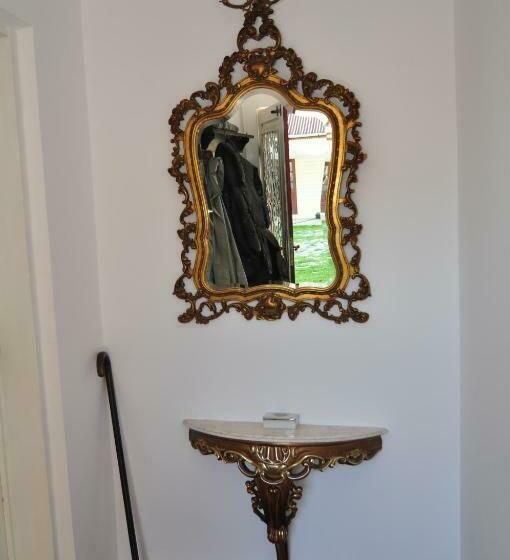 Bed & Breakfast Popamuseum Tarpesti Strada Muzeului Nr 28