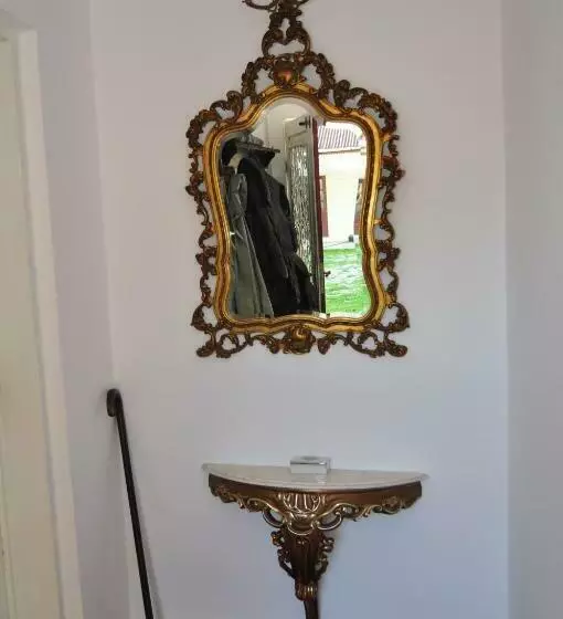 Bed & Breakfast Popamuseum Tarpesti Strada Muzeului Nr 28