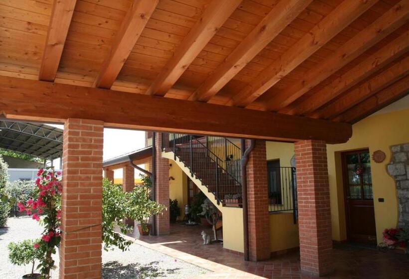 Отель Agriturismo Lis Rosis