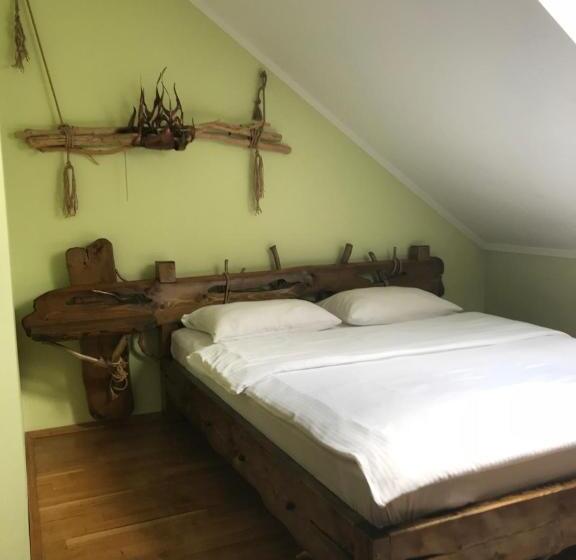 ホテル Complex Vivcharyk