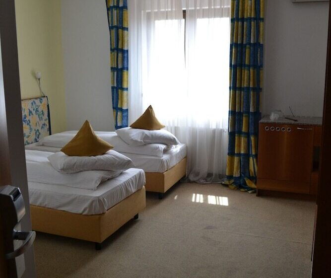 Отель Doi Taurasi