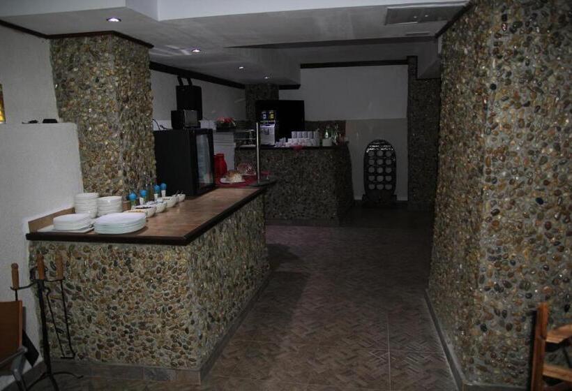 Отель Doi Taurasi