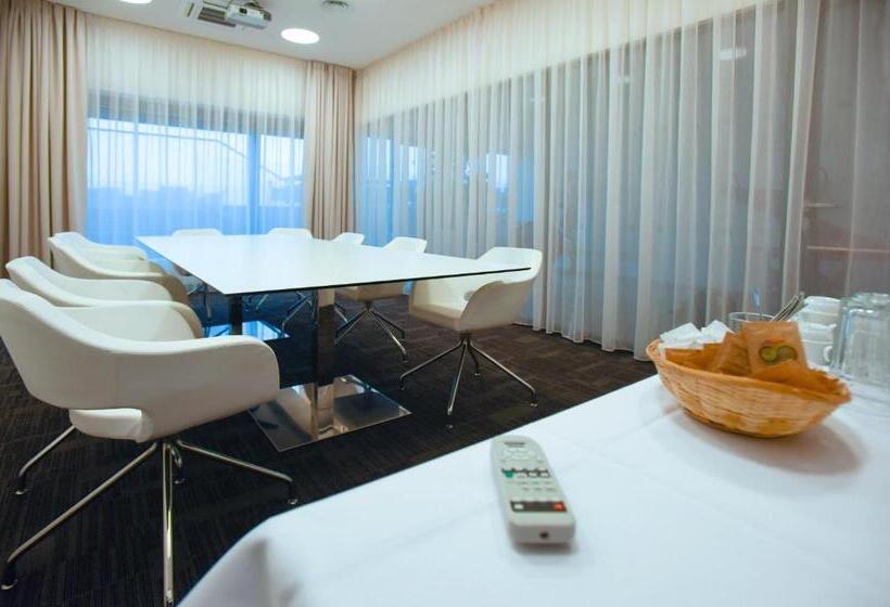 Szálloda S Port Véska