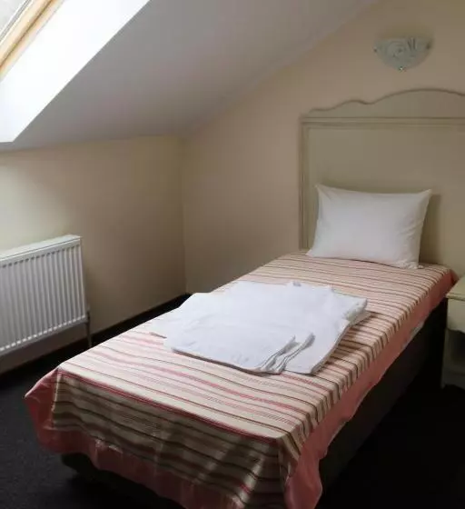 Hotelli Vitapark Sonyachnyy Provans