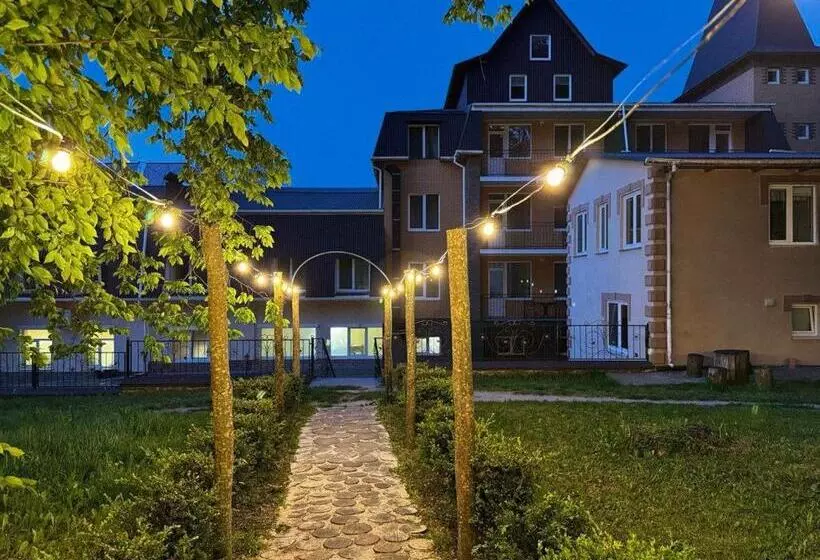 Hotelli Vitapark Sonyachnyy Provans