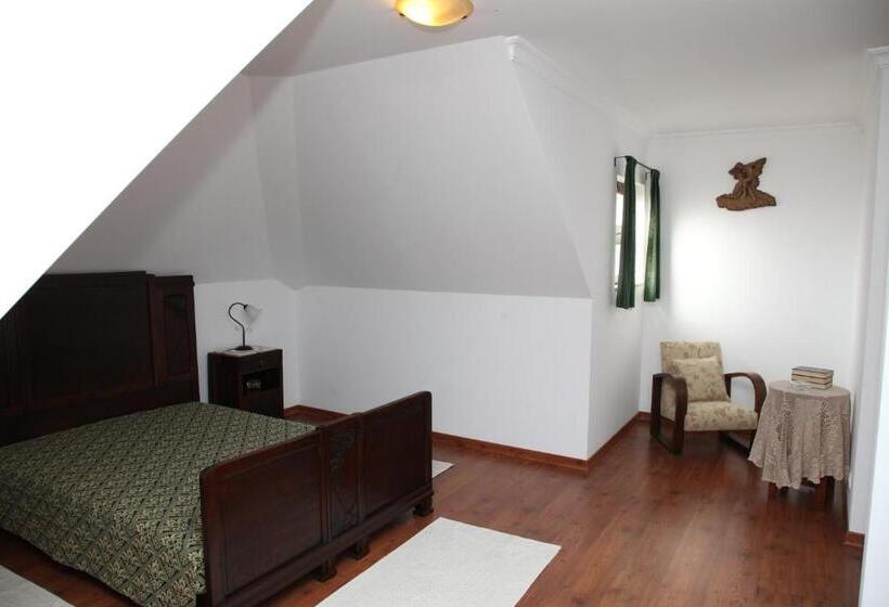 بنسيون Casa Cardoso