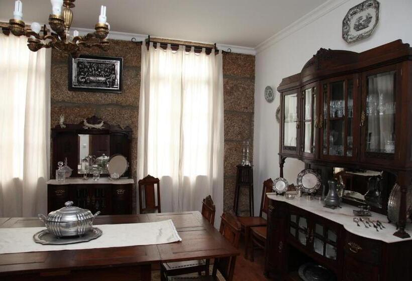 بنسيون Casa Cardoso