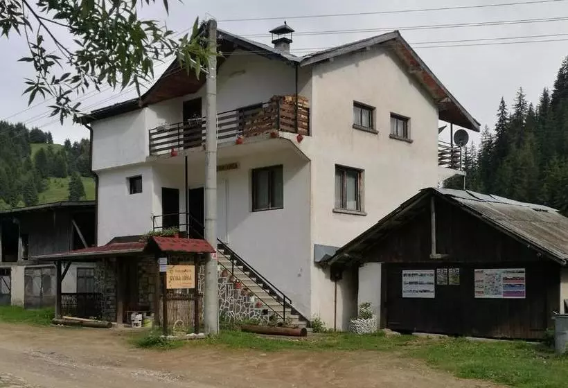 Majatalo Kuma Lissa Guest House