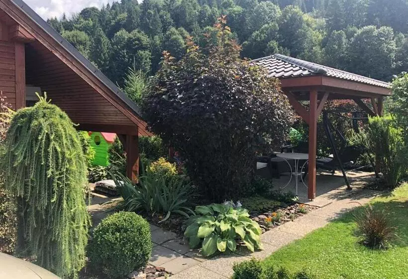 Majatalo Penzión Tulip