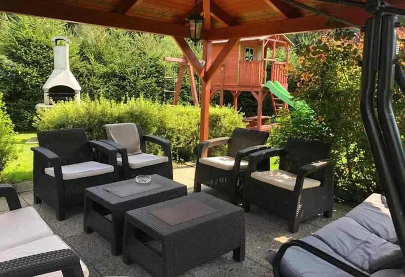 Majatalo Penzión Tulip