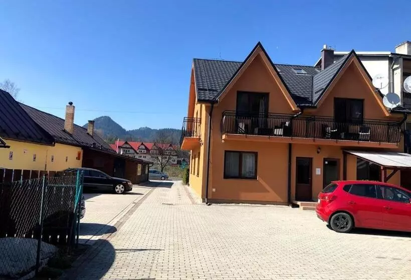 Majatalo Penzión Tulip