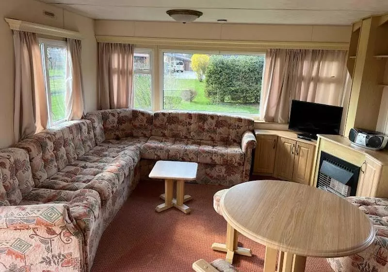 Majatalo Penzión Tulip