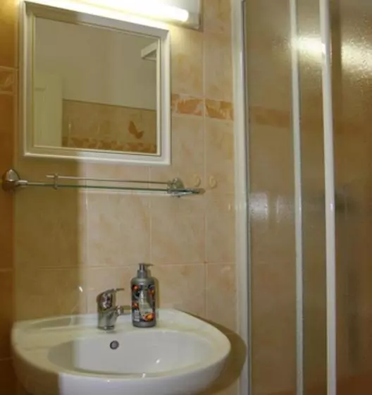 Majatalo Penzion Kozabar