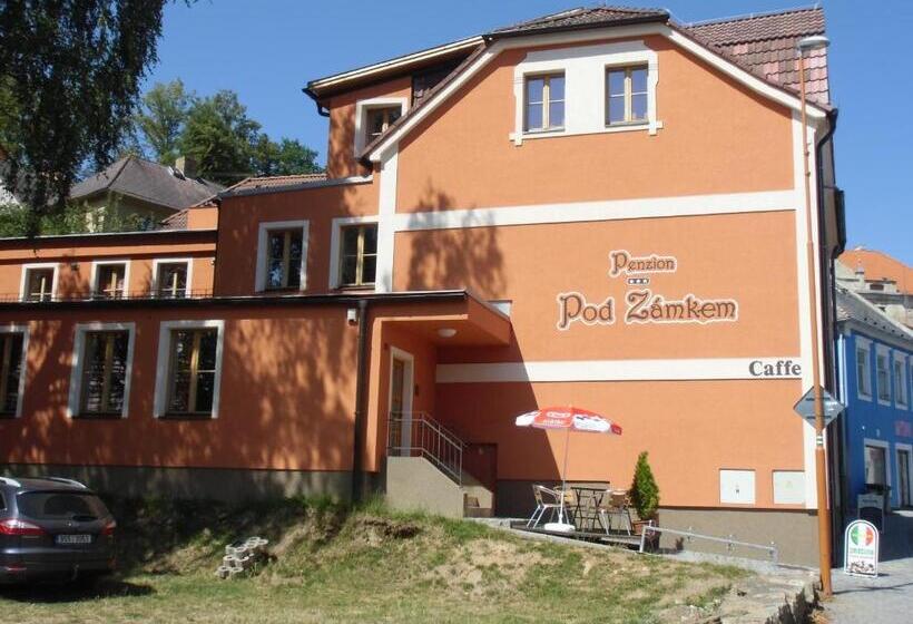 Panzió Penzion Pod Zámkem