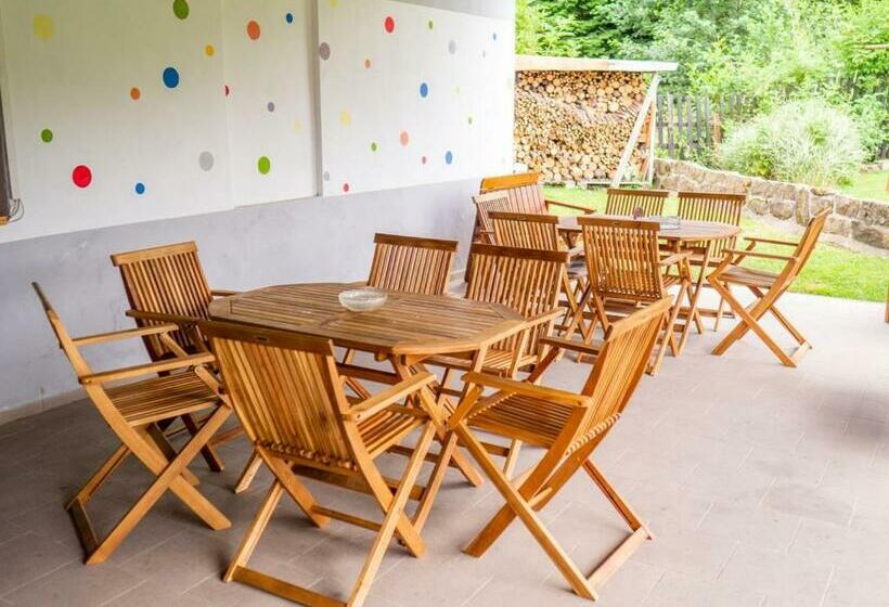 膳宿费 Penzion U Cempu