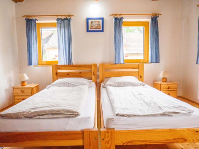 膳宿费 Penzion U Cempu