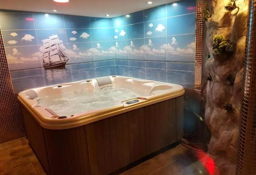 Majatalo Penzion U šimona