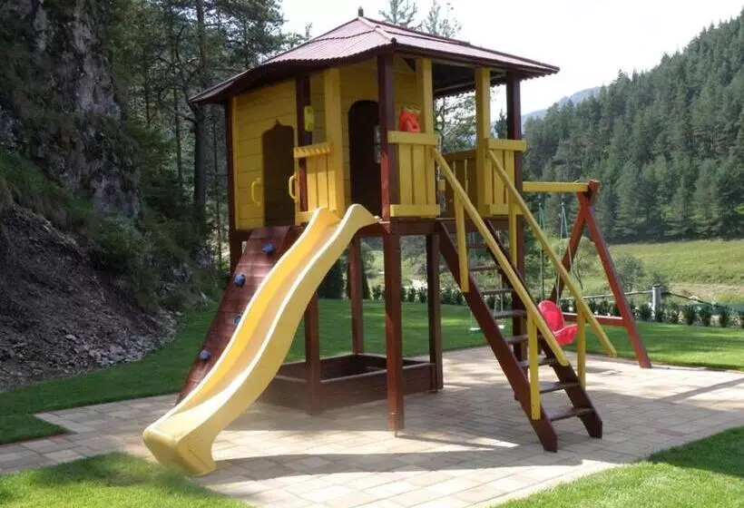 Majatalo Penzion U šimona