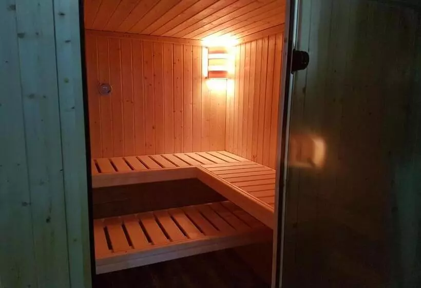 Majatalo Penzion U šimona