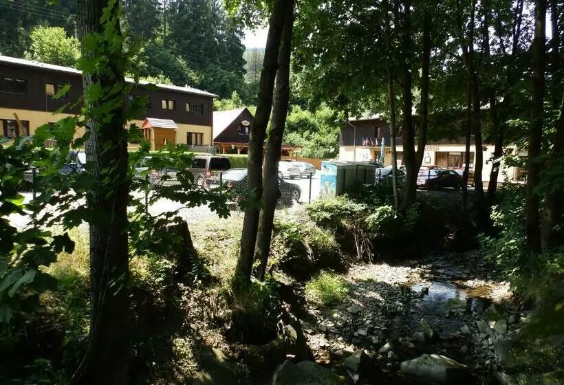 Majatalo Penzion Zátiší