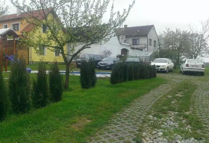 Majatalo Ubytování Macků