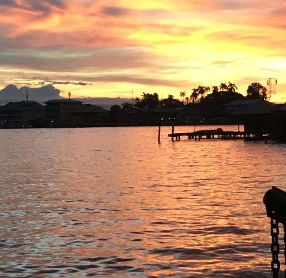 הוסטל Casa Acuario Boutique