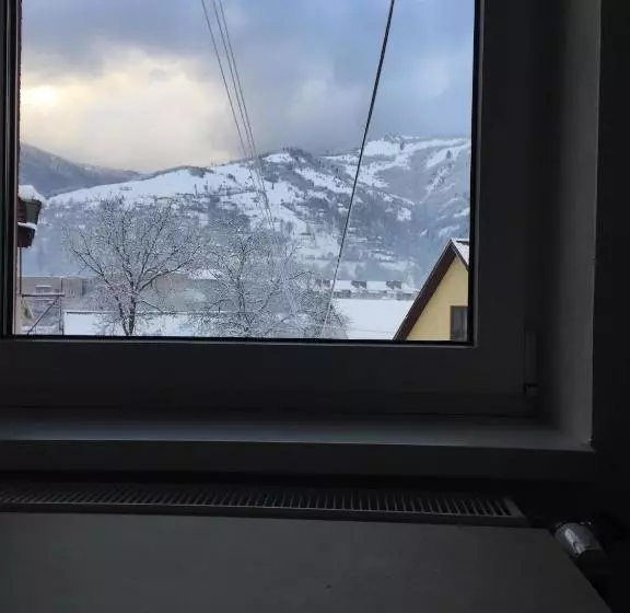 Retkeilymaja Mini Hotel Megora