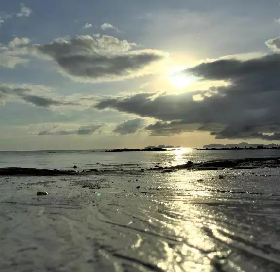 Andaman Beach Resort Koh Jum