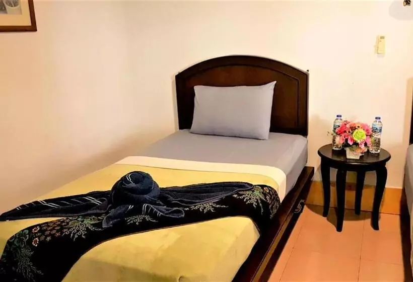 Andaman Beach Resort Koh Jum