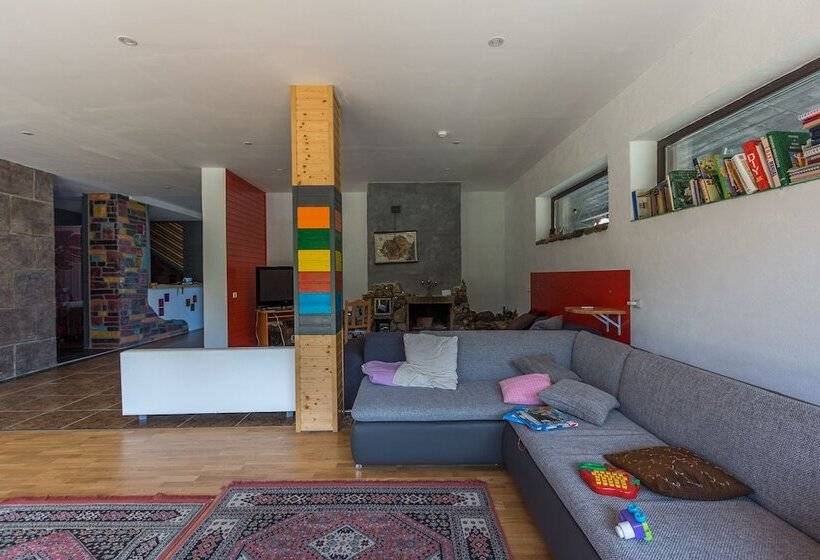 مبيت وإفطار Pensiunea Ana Vistisoara