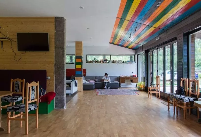 Aamiaismajoitus (B&B) Pensiunea Ana Vistisoara