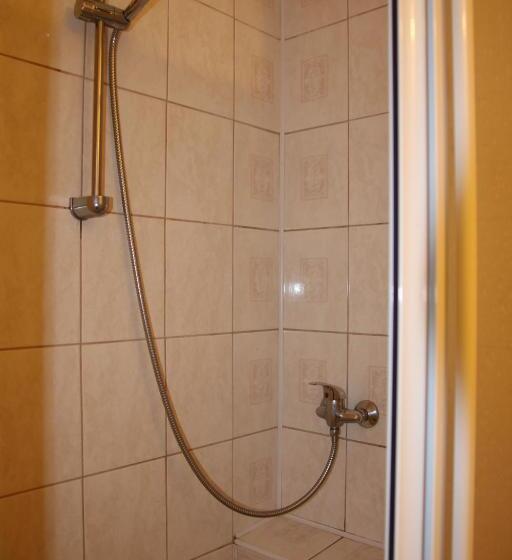 Bed and Breakfast Penzion Valovi