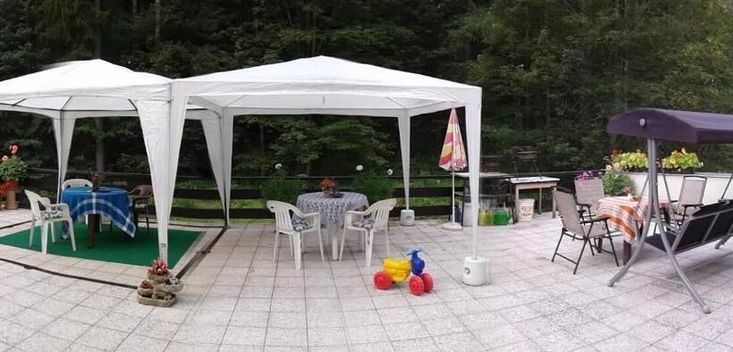 Bed and Breakfast Penzion Valovi