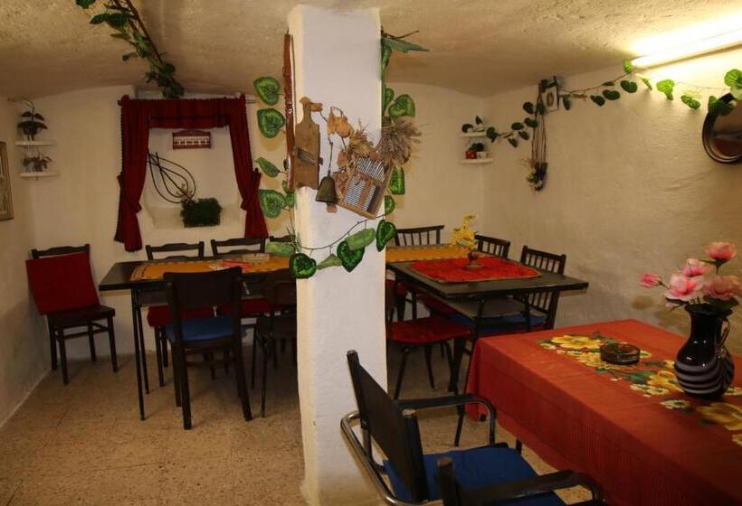 Bed and Breakfast Penzion Valovi